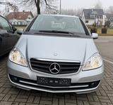 Mercedes-Benz A 180 Automatik Sitzheizung tüv 27 - Mercedes-Benz A 180 Gebrauchtwagen in Freiburg