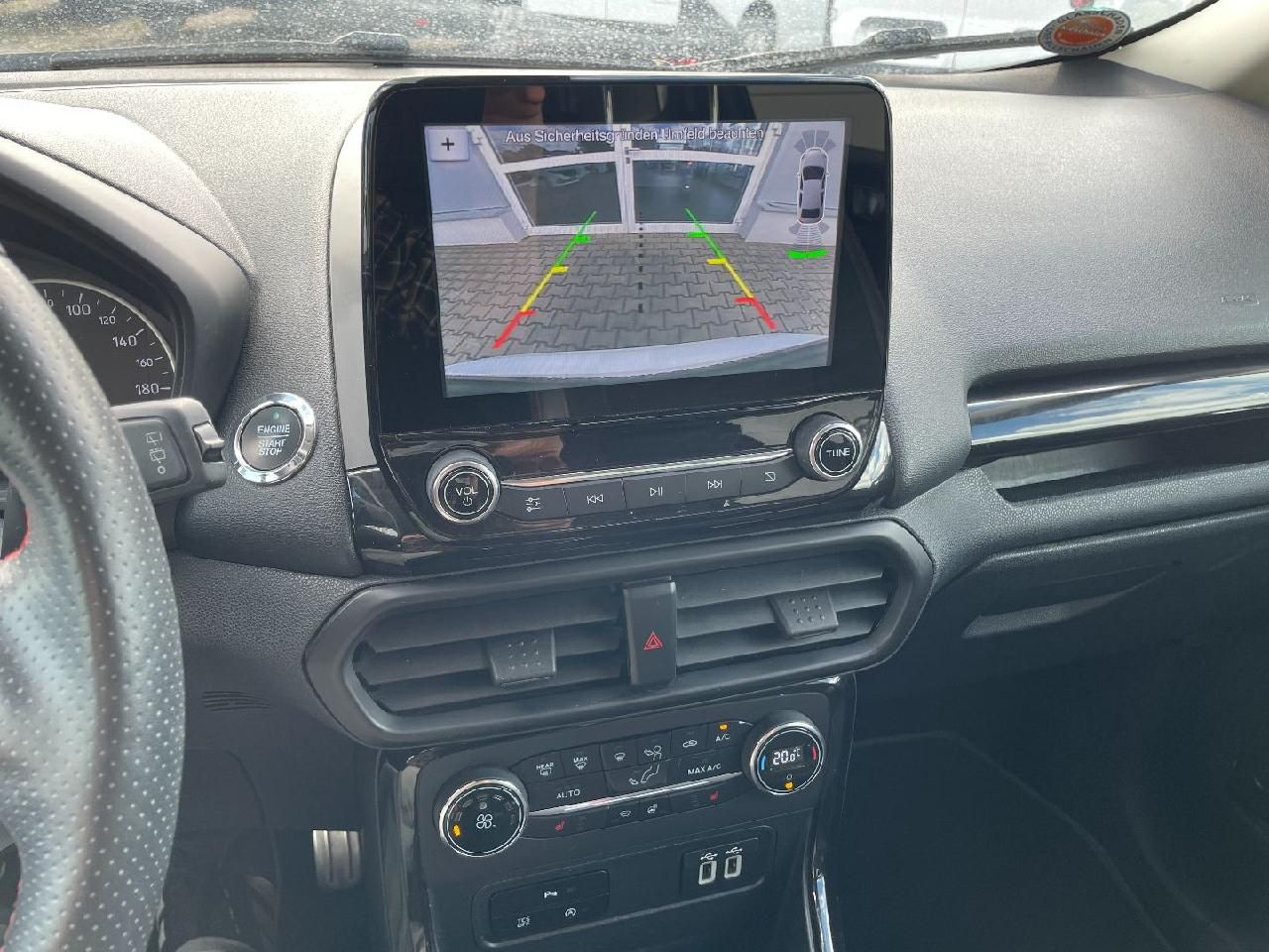 Fahrzeugabbildung Ford EcoSport ST-Line Winterpaket, Navi