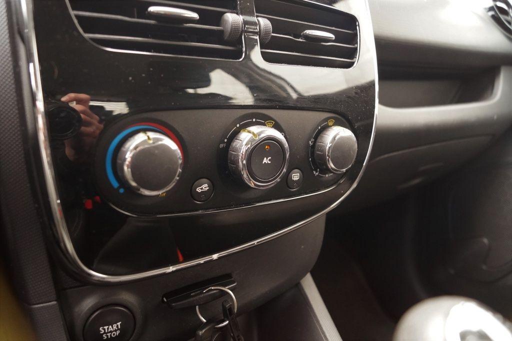 Renault Clio 2014 — фото 15