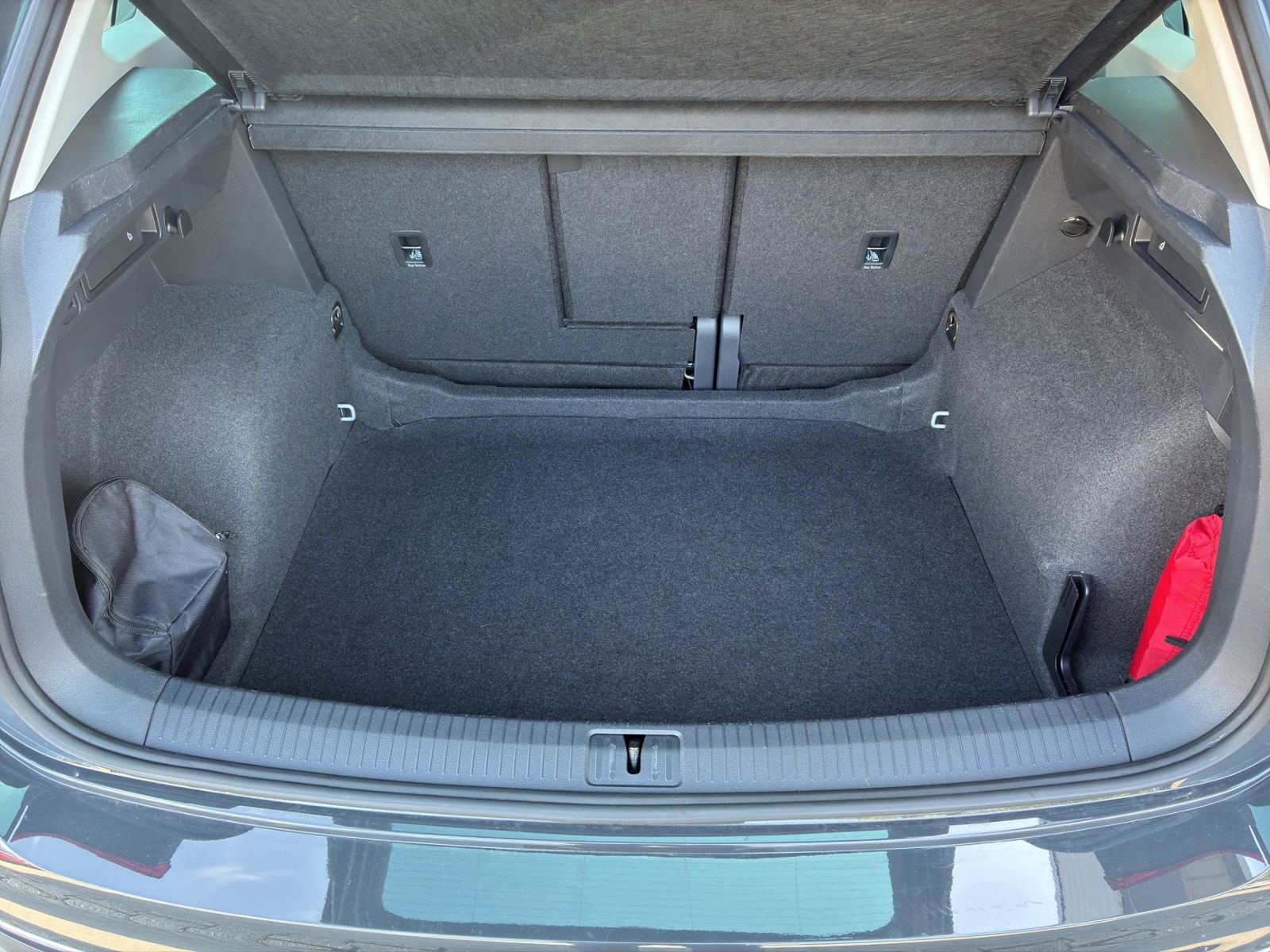 Tiguan 1.5 TSI DSG *LED*AHK*NAVI*KEYLESS*