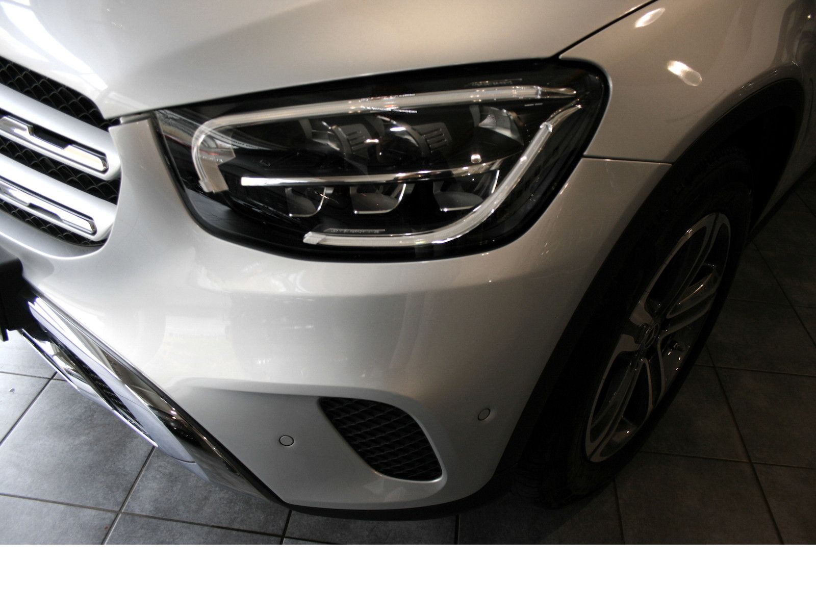 Fahrzeugabbildung Mercedes-Benz GLC 220 d 4M Offroad Style *LED*Totwinkel*Kamera