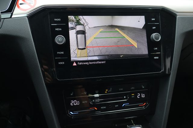 Volkswagen Passat 2.0 TDI Elegance MATRIX+ACC+KAM+AHK