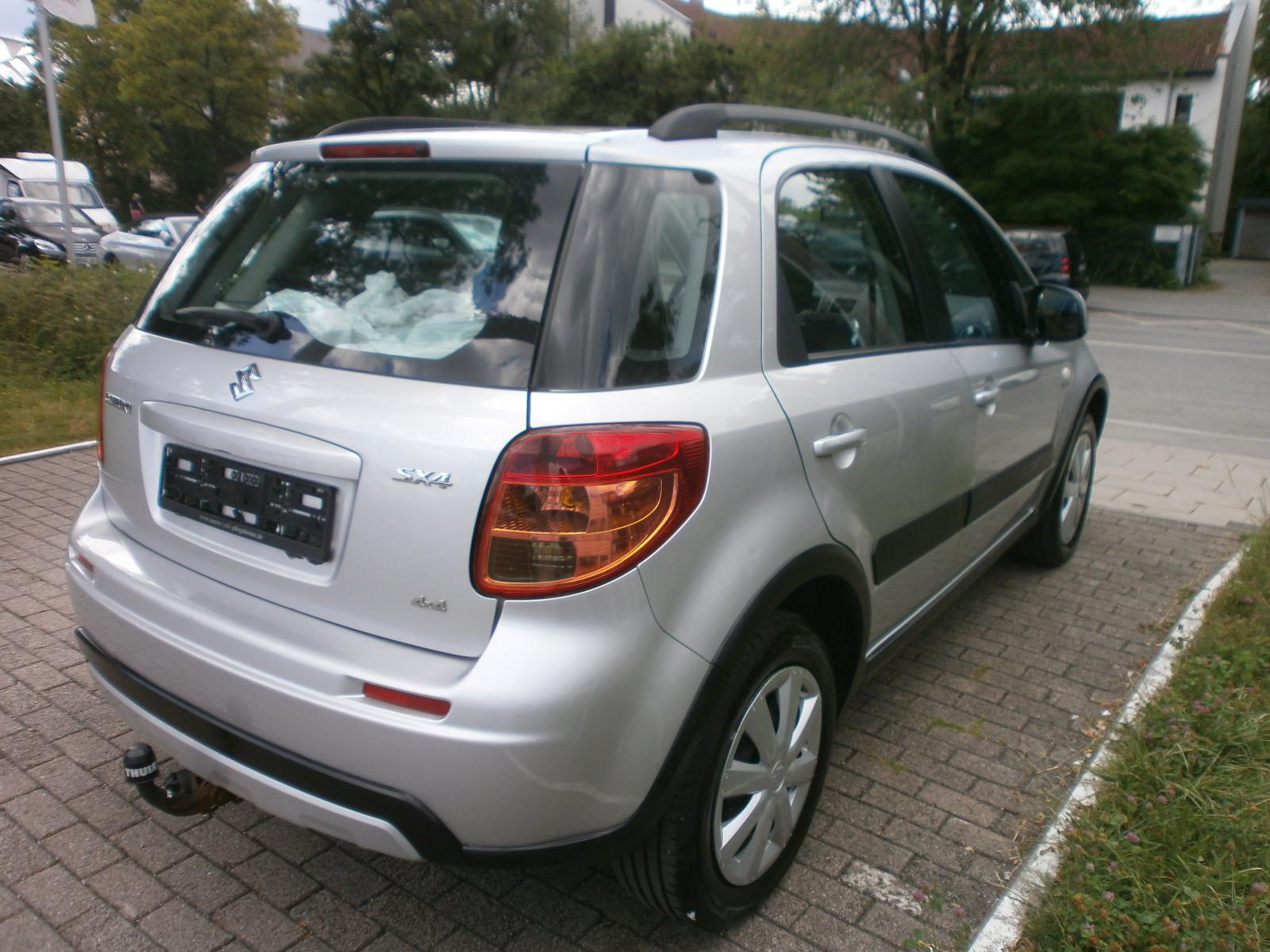Suzuki SX4 Club