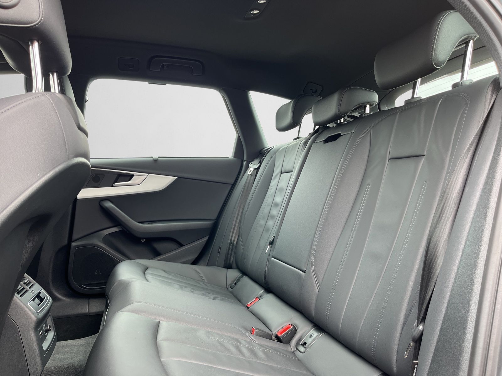 Audi A4 - Bild 15