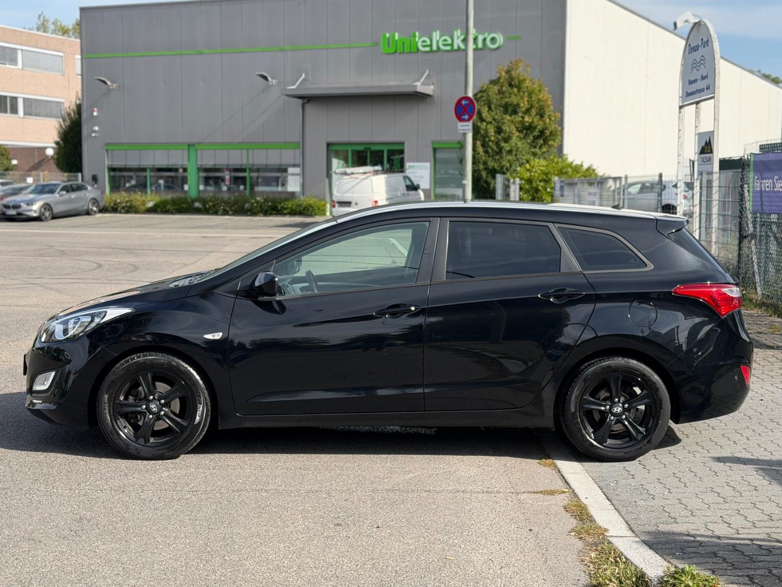 Hyundai i30 2014 — photo 8
