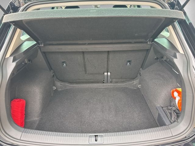 Tiguan 2.0 TDI DSG ACTIVE LED+NAVI.+AHK+ACC+SIHZ