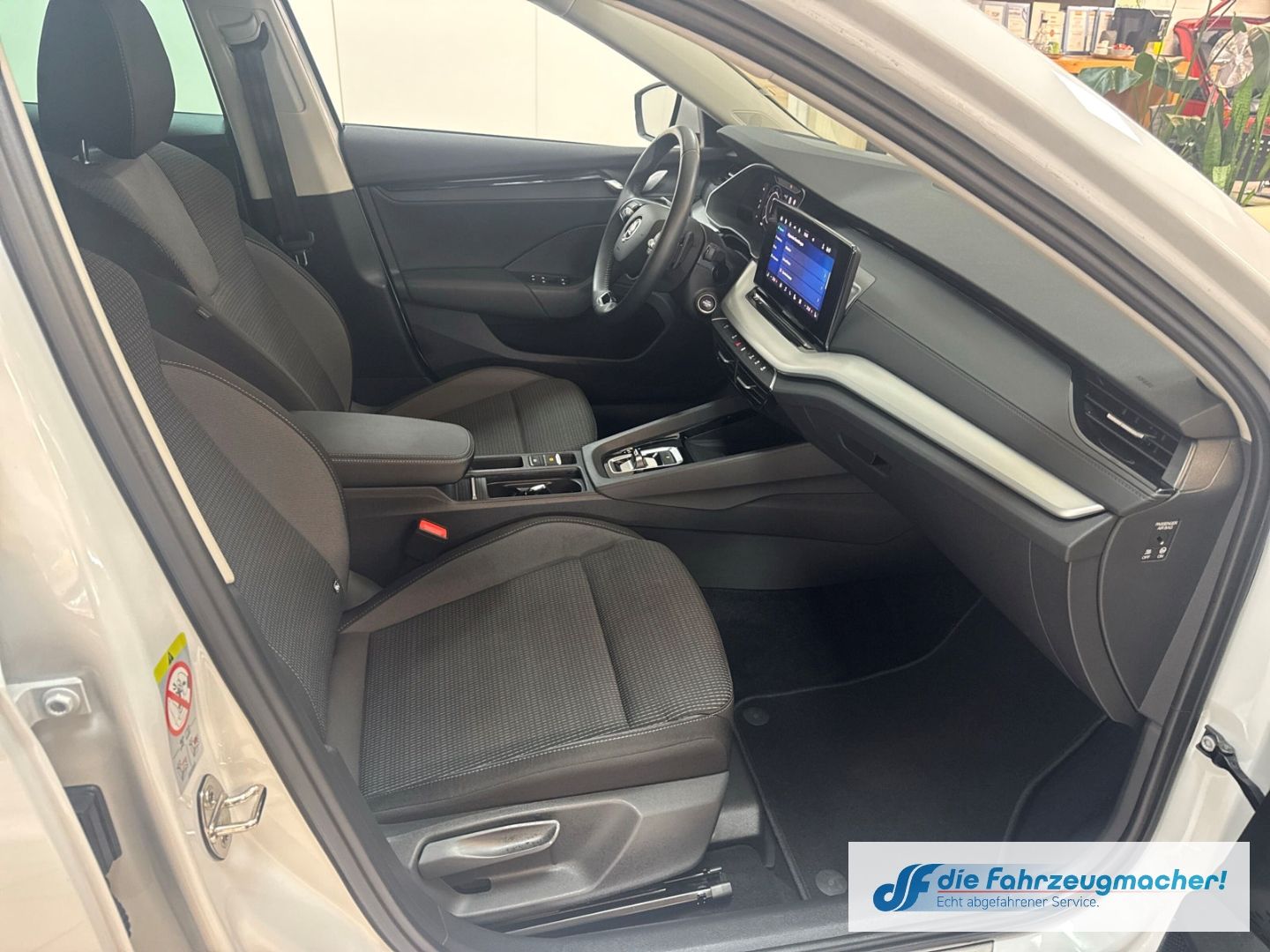 Fahrzeugabbildung SKODA Octavia Combi 1.5 TSI mHEV 85 kW Selection Navi
