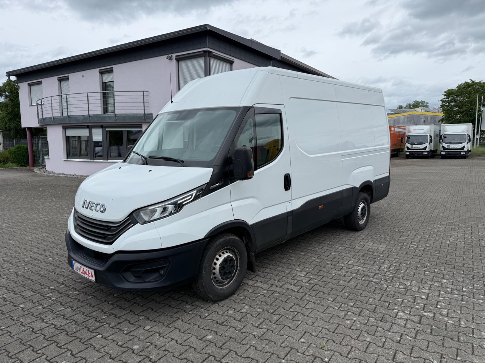 Iveco Daily 35S18 A8 L3H2 Hi Matic LED+Klima+Navi+AHK