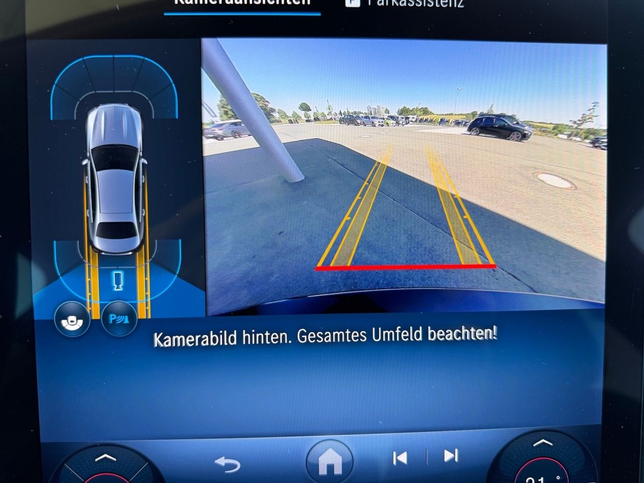 Fahrzeugabbildung Mercedes-Benz C 180 AMG+NIGHT+LENKRADHEIZ+AMBIENTE+KAMERA+