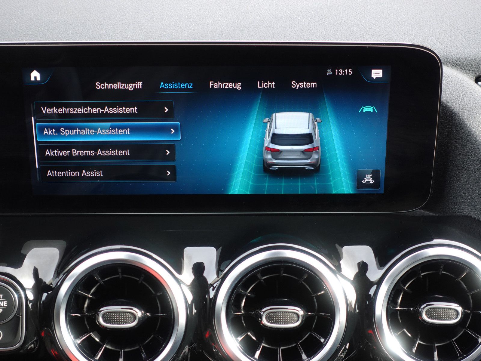 Fahrzeugabbildung Mercedes-Benz B 220 4MATIC 7G-DCT Progressive MBUX AHK Assist.