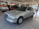 Mercedes-Benz C 220 Klima/E-Fenster/Zentralverrieg./Servo - Mercedes-Benz C 220 mit Benzin-Antrieb