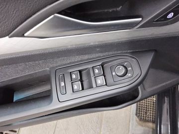 Volkswagen Golf - 10