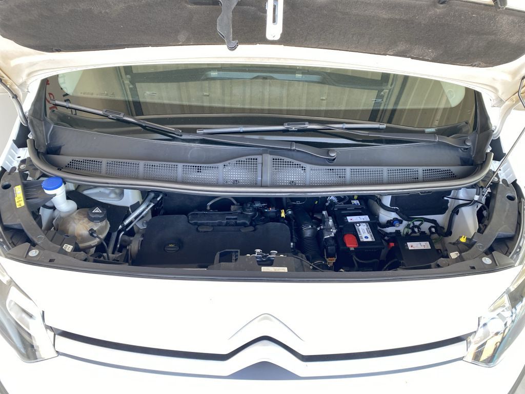Fahrzeugabbildung Citroën Jumpy M BlueHDi 145 Club *NAVI*Rückfahrkamera*
