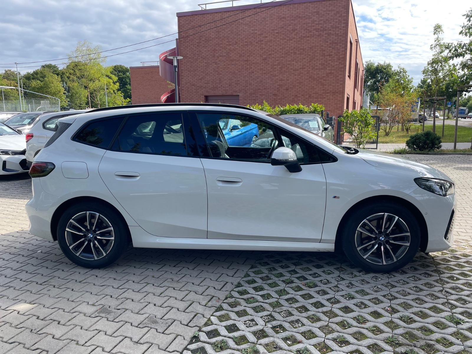 BMW 218 Active Tourer 218 Active T Luxury*M Sport*Panorama*360°*HeadUp, миниатюра 7