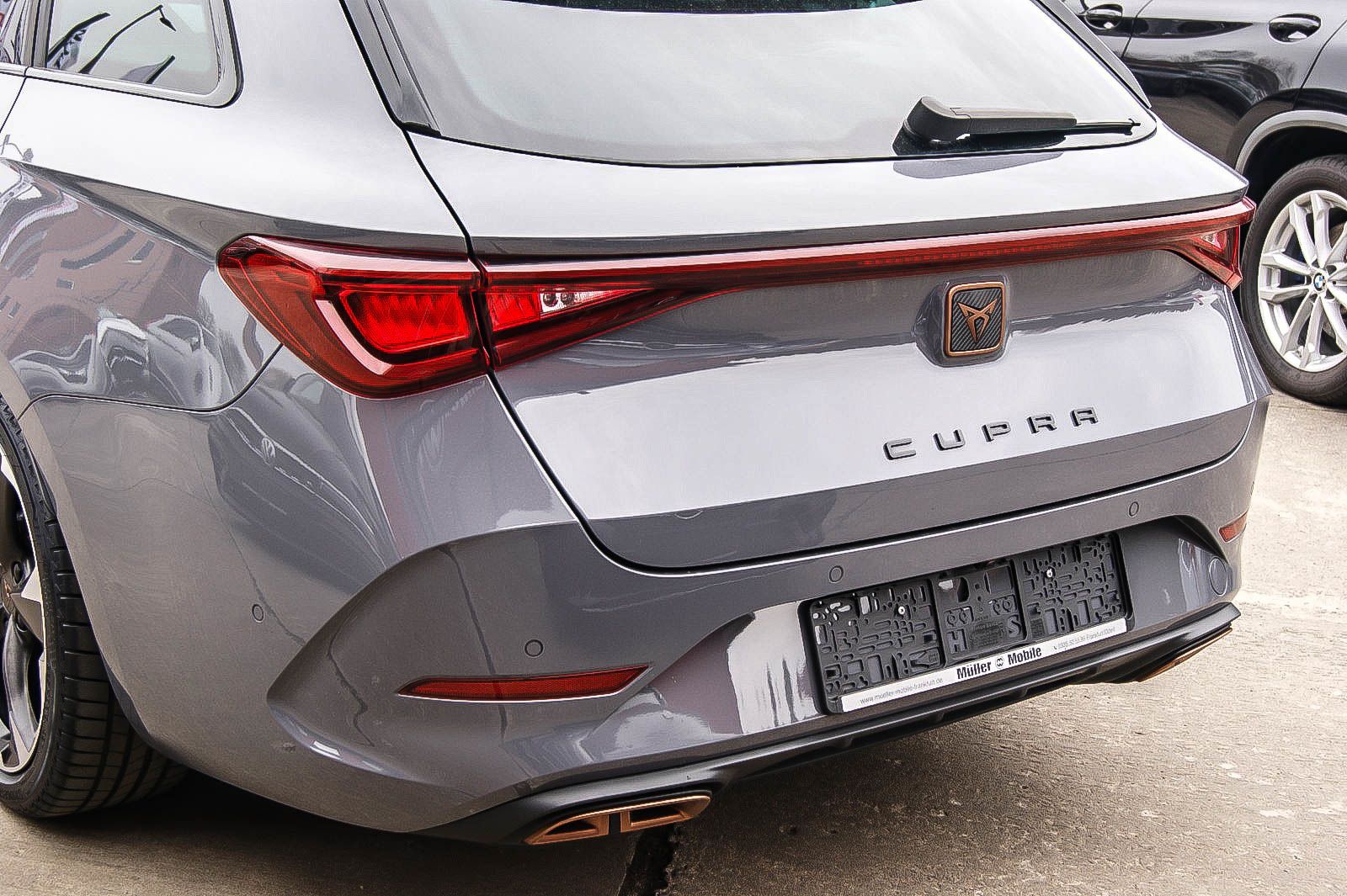 Fahrzeugabbildung CUPRA Leon Sportstourer e-Hybrid PANORAMA CARPLAY ACC