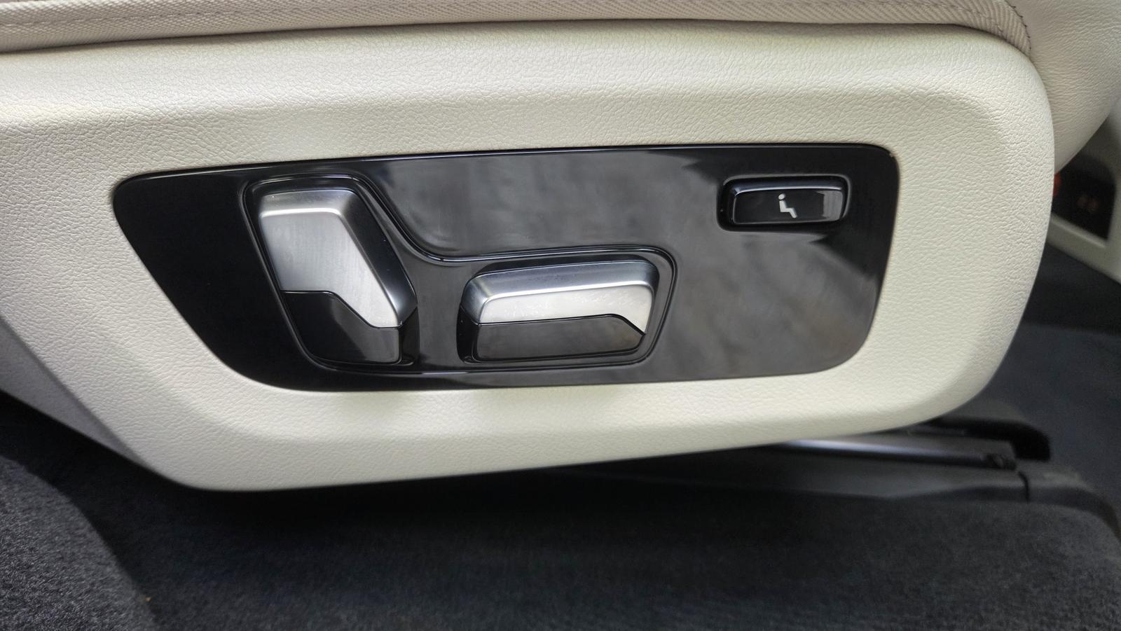 BMW X7 M60i Kristall Sky DrivePro AHK ACC Sitzlüft.