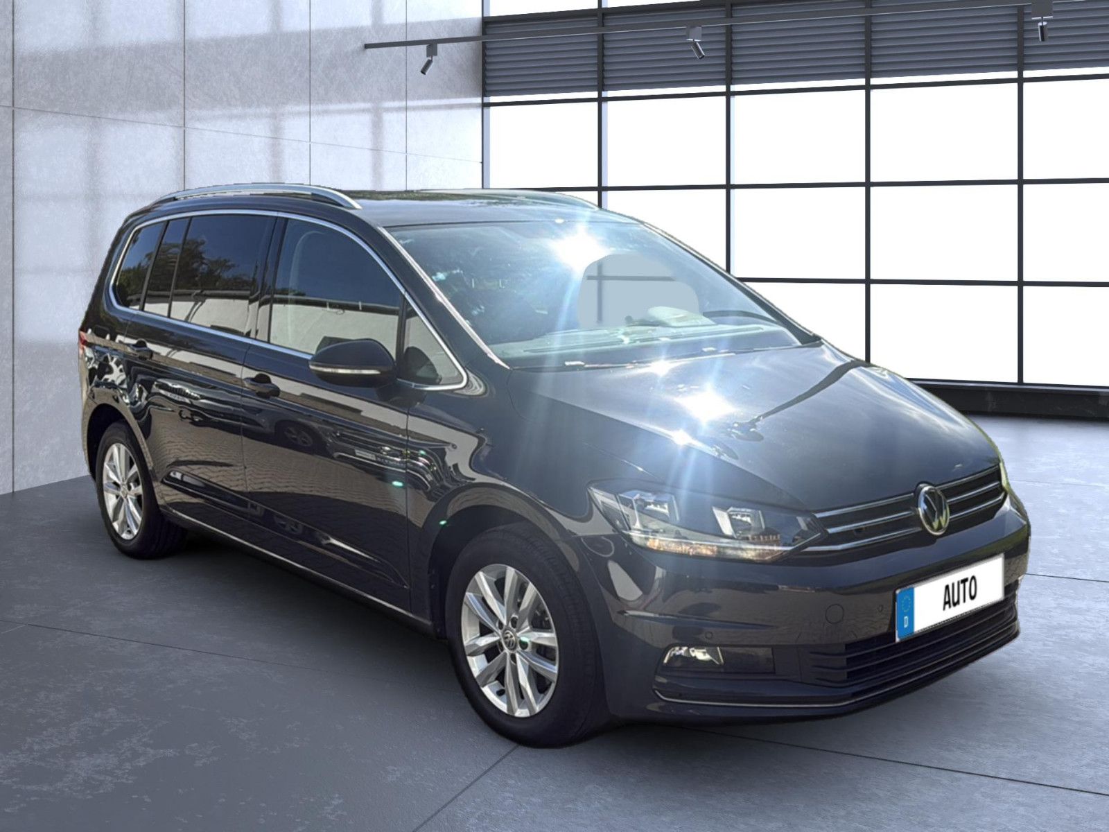 Fahrzeugabbildung Volkswagen Touran Highline BMT/Start-Stop/ Unfallfrei