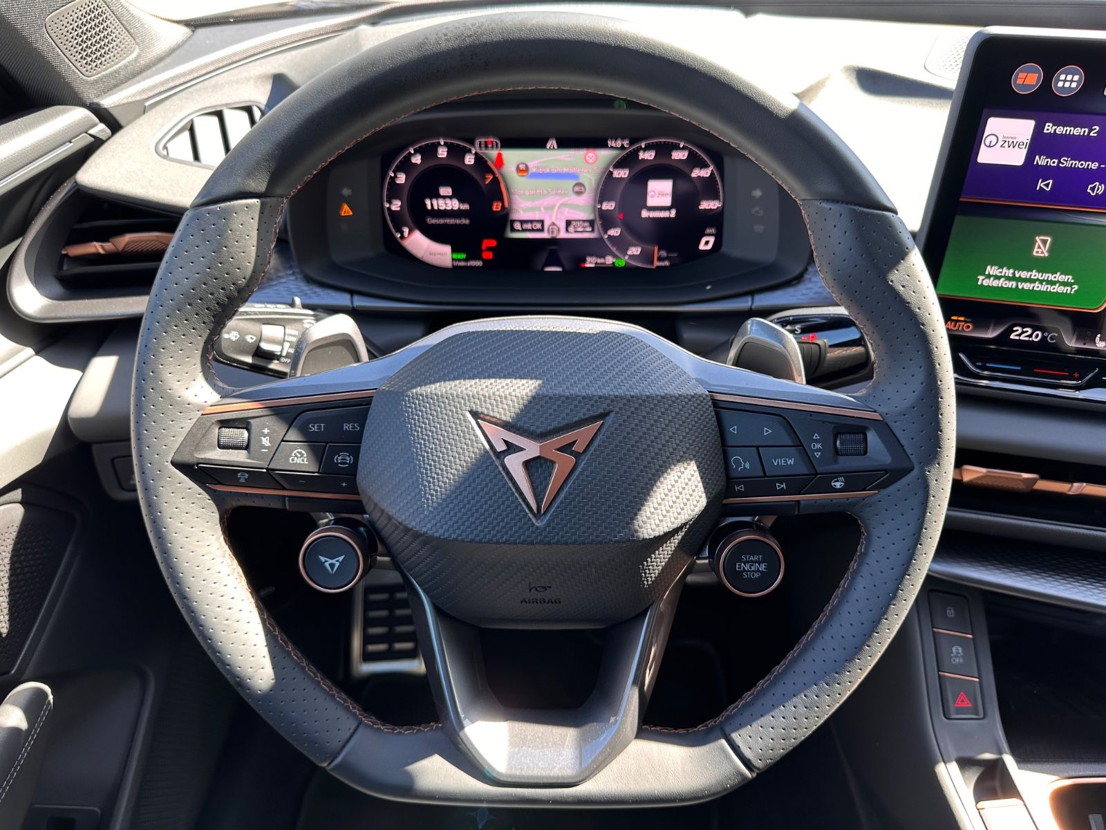 Fahrzeugabbildung CUPRA Terramar 1.5 eTSI DSG ACC/Navi/Sound/Memory/360°