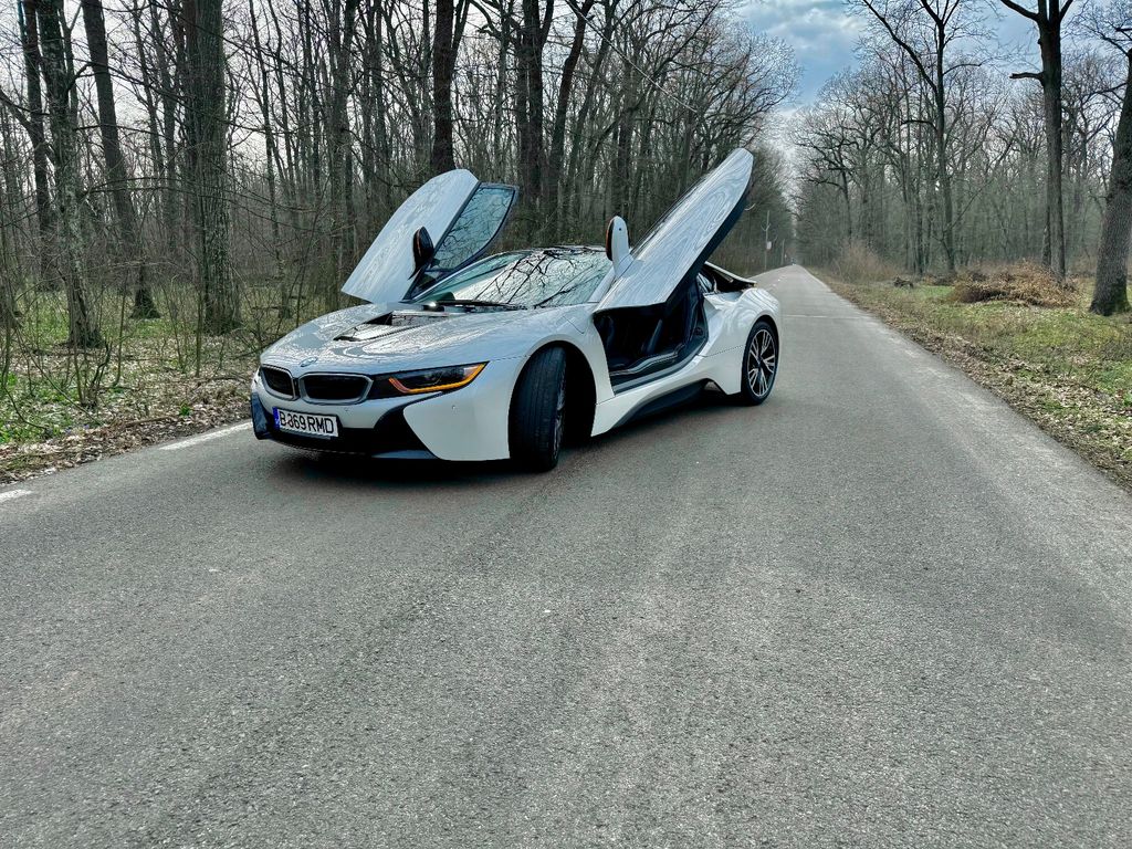 BMW i8