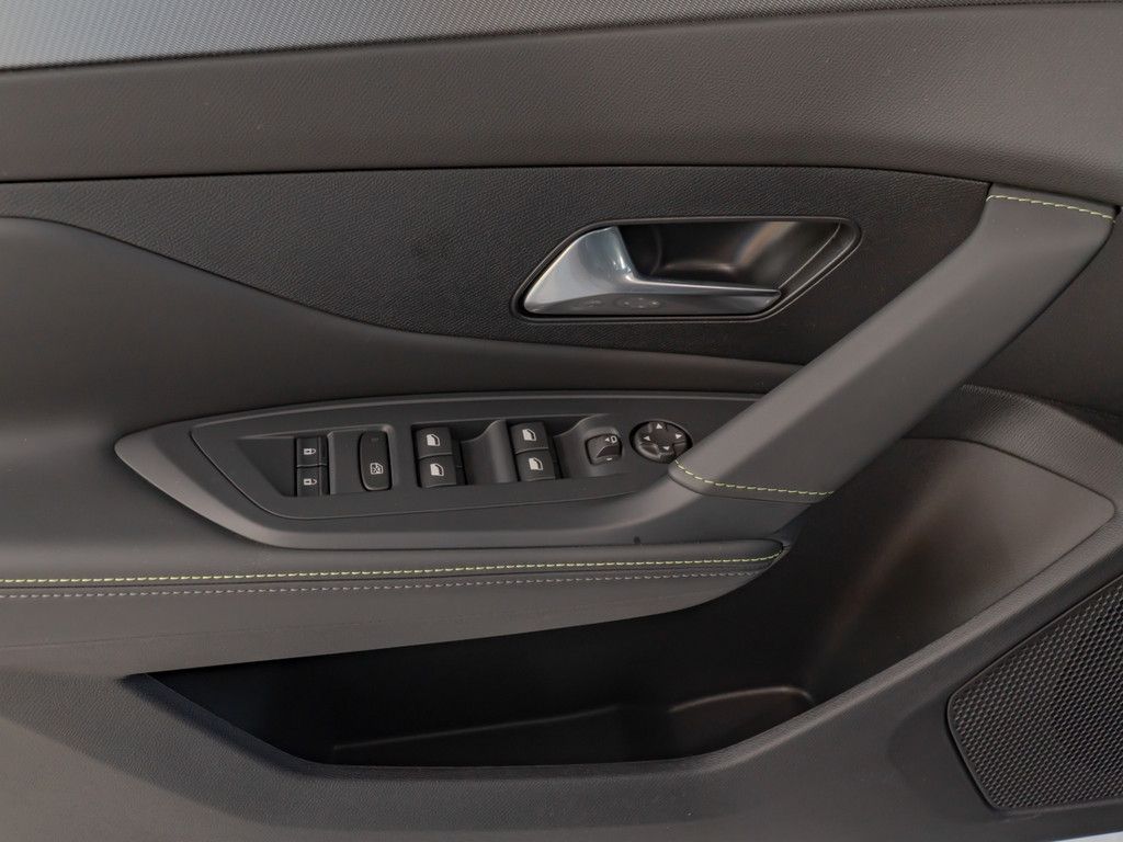 Peugeot 308 - Bild 10
