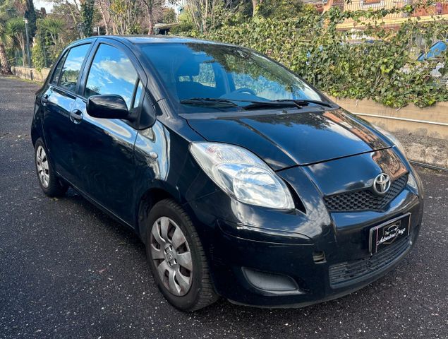 Toyota Yaris 1.0 5 porte Now