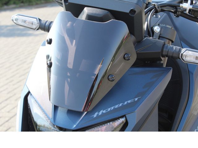 Honda CB750 Hornet e-Clutch *inkl. Zubehör