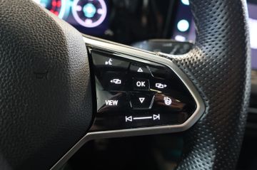 Volkswagen Golf VIII GTI 2.0 TSI AID+CARPLAY+AMBIENT+PANO