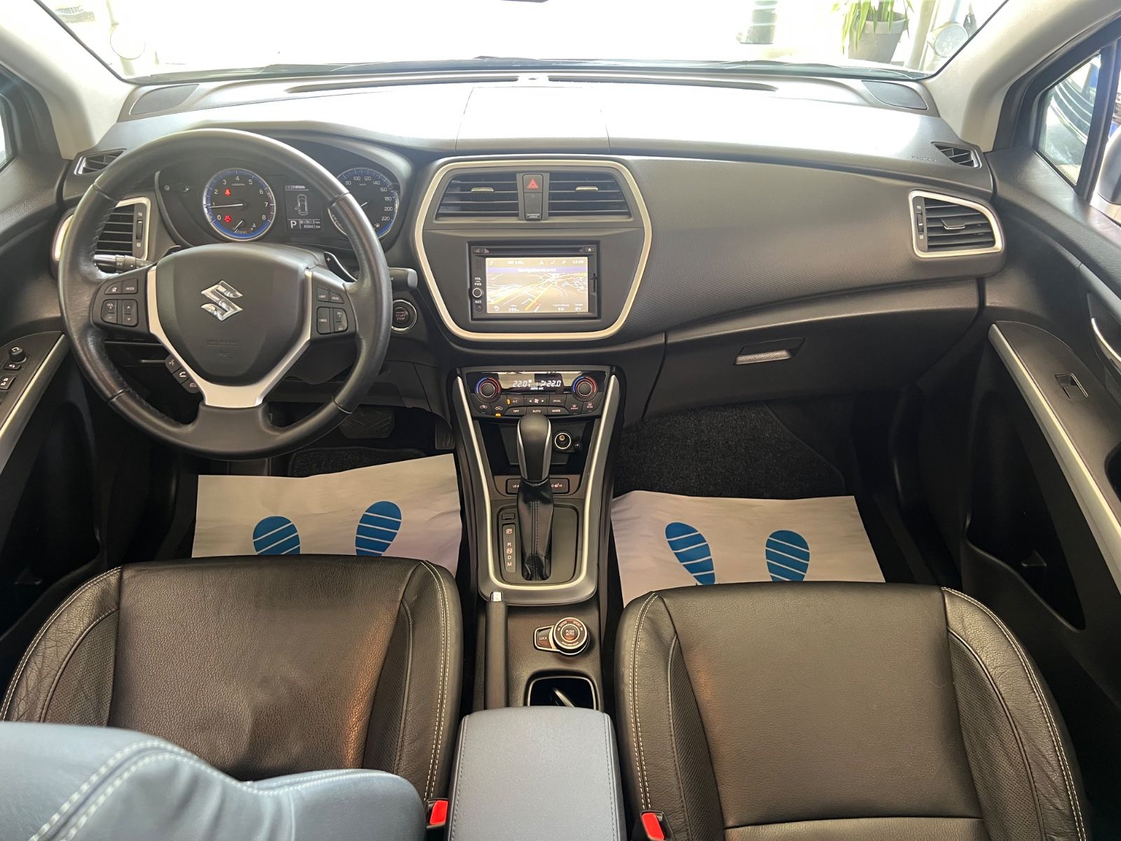 Fahrzeugabbildung Suzuki SX4 S-Cross Comfort+ 4x4 *PANO*LEDER*