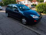 Ford Focus 1,6 Ghia X Ghia X - Ford Focus aus 2001: Ghia