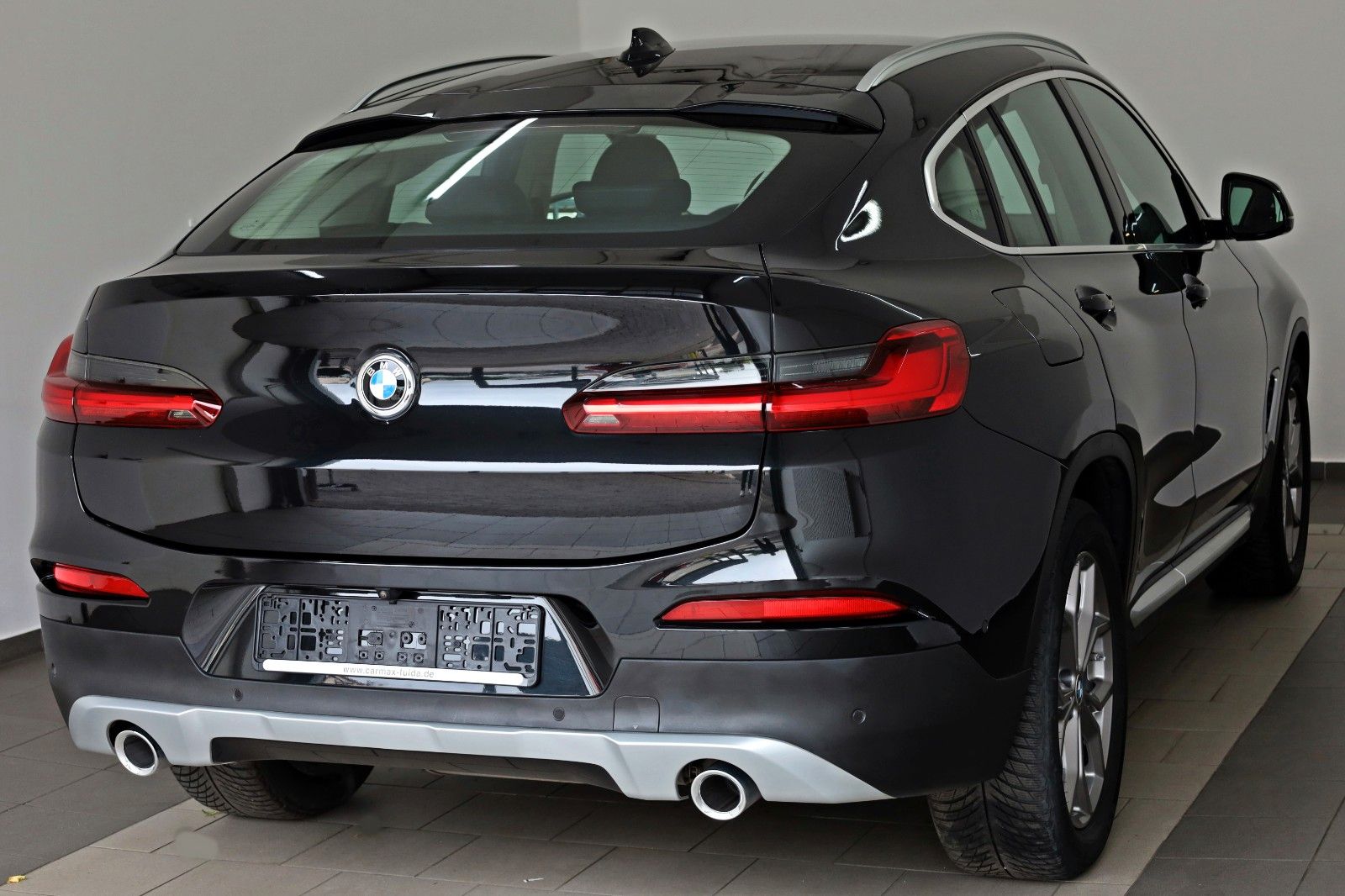 Fahrzeugabbildung BMW X4 20d xDrive xLine Leder,Navi,LED,HeadUp,SH,PDC