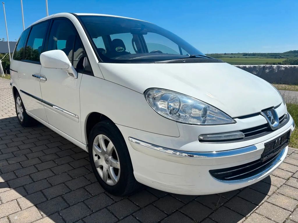 Peugeot 807