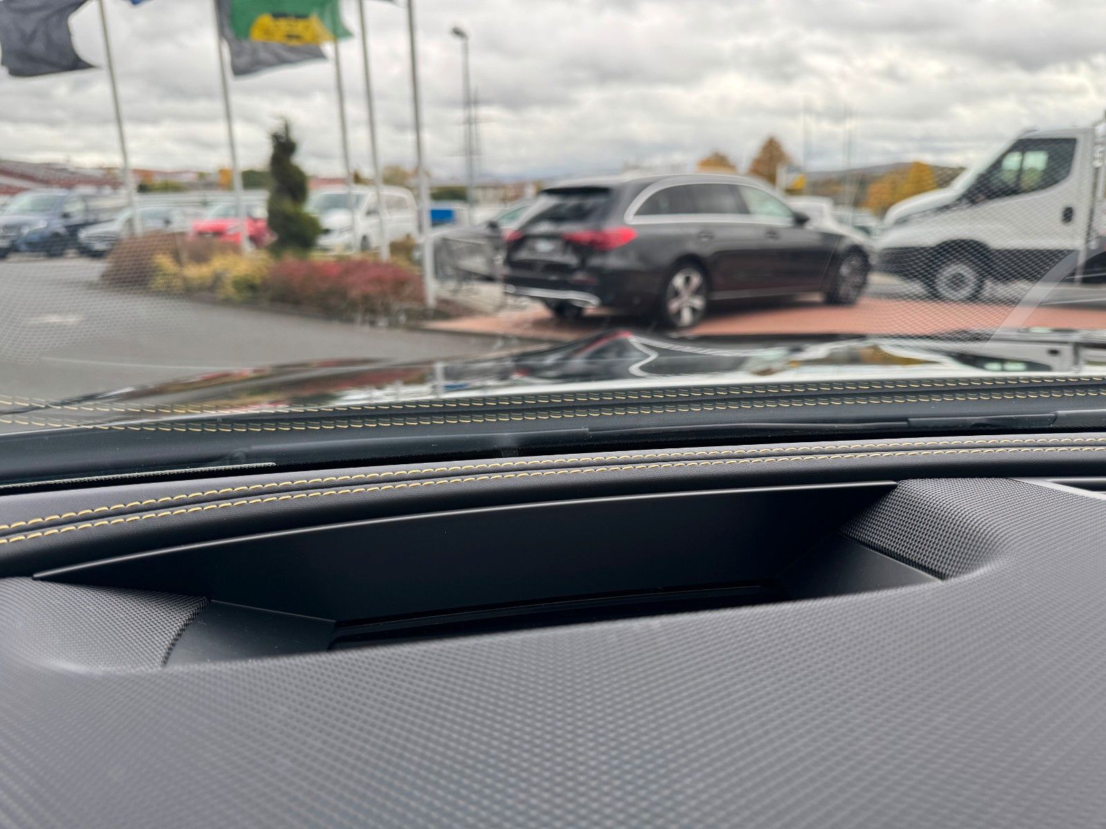 Fahrzeugabbildung Mercedes-Benz AMG GT 43 4M+AGA+Burm+Pano+HUD+360