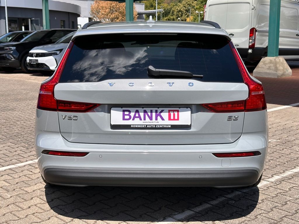 Volvo V60 Kombi B3 Core *ACC*beh.Lenk*Sitzh.v/h*