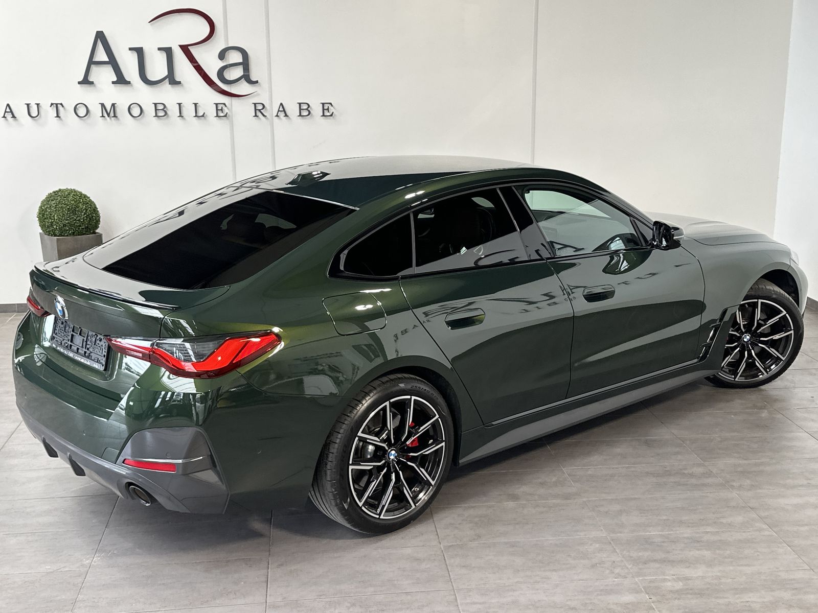 Fahrzeugabbildung BMW 420i Gran Coupé M-Sport NAV+LED+HIFI+19ZOLL+1HD