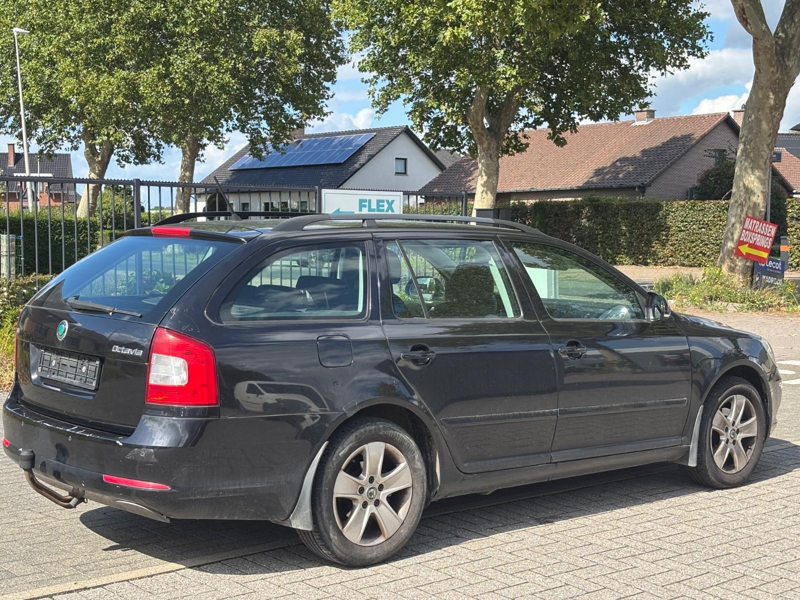 Skoda Octavia 2011 — photo 6