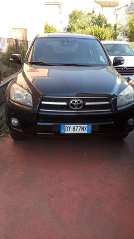 Toyota TOYOTA RAV4 RAV4 2.2 D-4D 136 CV Luxury cambio a