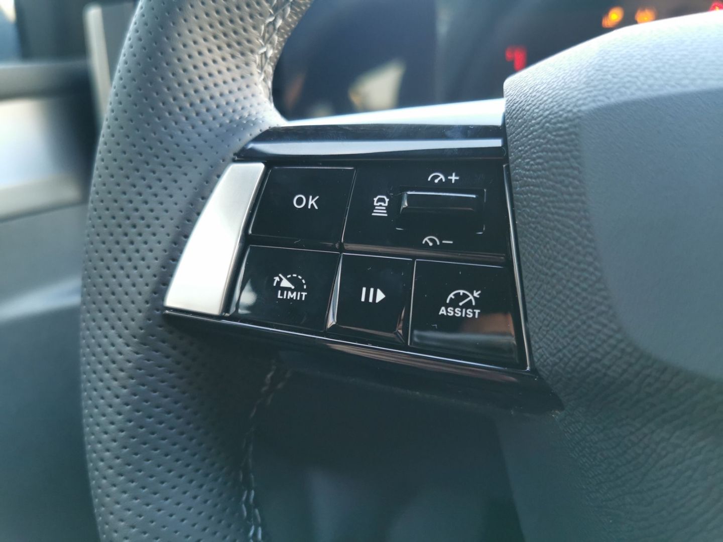 Fahrzeugabbildung Opel Astra Sports Tourer GS Navi, Matrix-LED