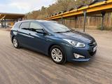 Hyundai i40 cw 1.6 GDI Comfort Comfort - Hyundai i40 mit Benzin-Antrieb: Kombi, 1.6