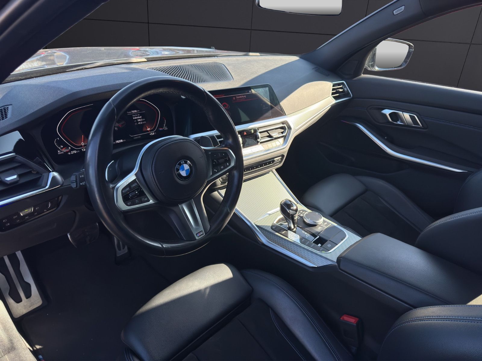 Fahrzeugabbildung BMW 320 d xDrive M Sport Lim/Hifi/Shadow/Navi