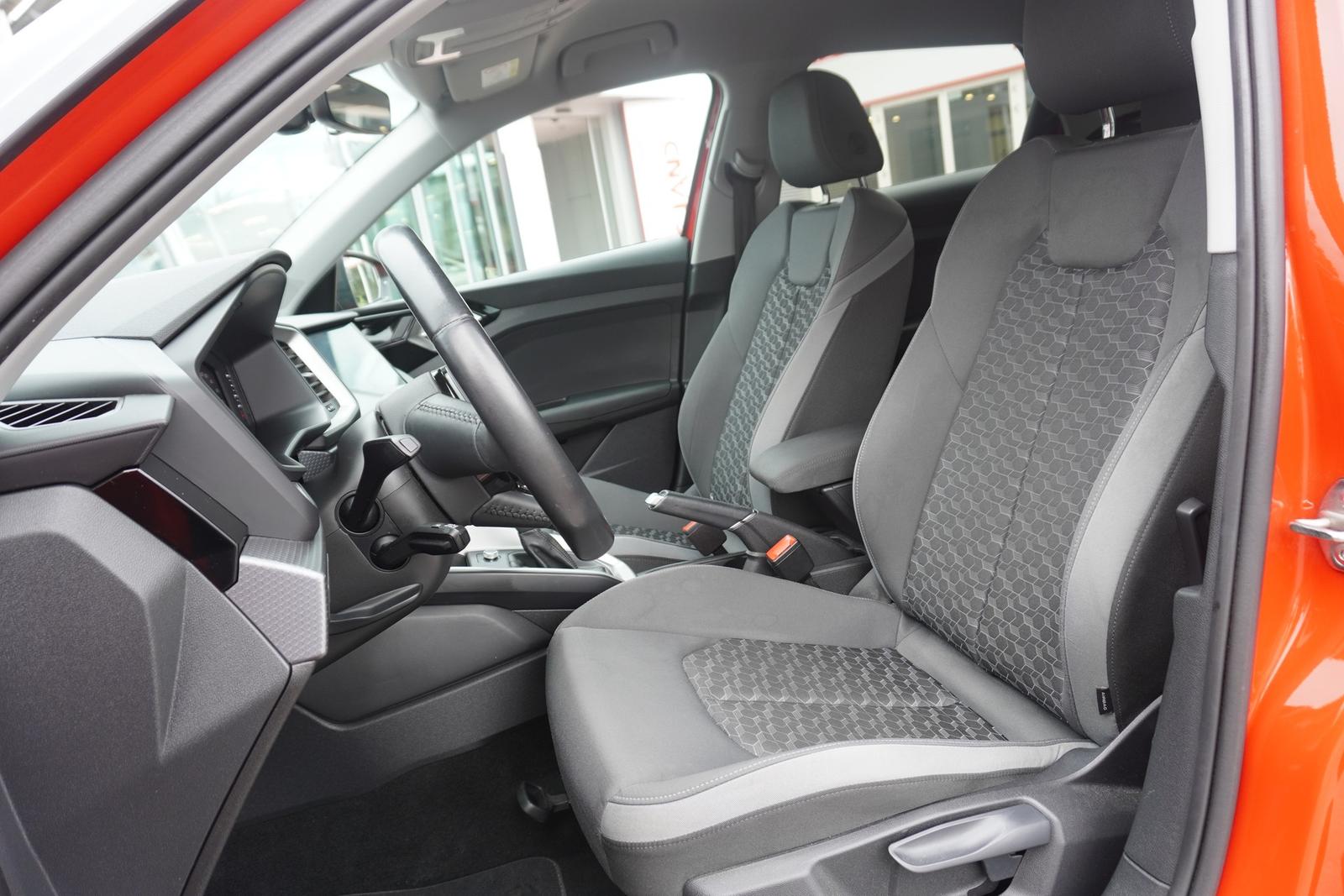 Audi A1 Sportback 40 2.0 TFSI S line LED App-Connect, миниатюра 10
