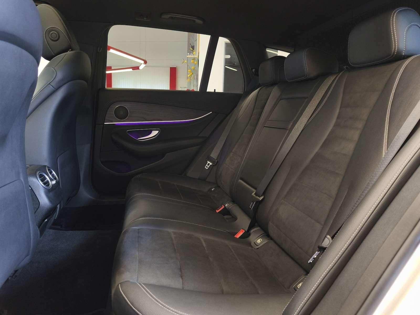 Fahrzeugabbildung Mercedes-Benz 300d AMG Line/Navi/S-Dach/Spur/DAB/Ahk 180 kW...