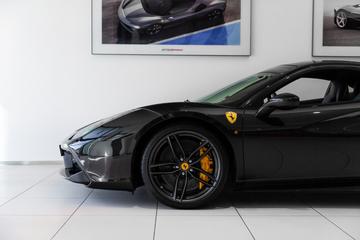 صورة مصغرة 24 لـ 2017 Ferrari 488 GTB