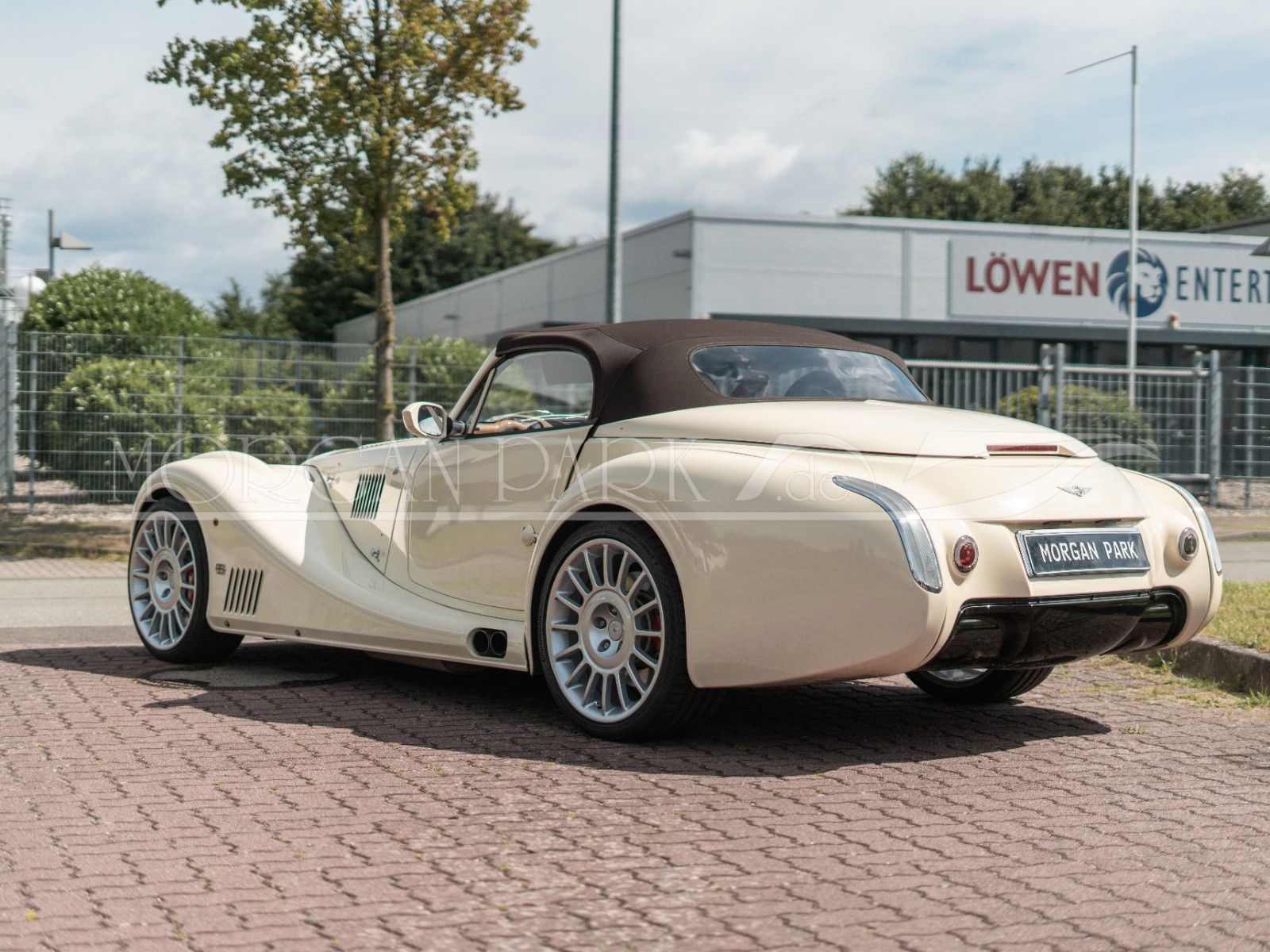 Fahrzeugabbildung Morgan Aero 8
