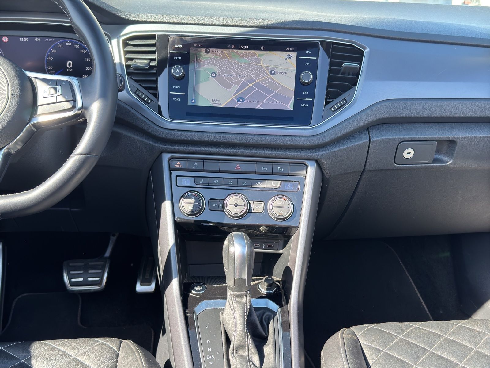 Volkswagen T-Roc - Bild 6