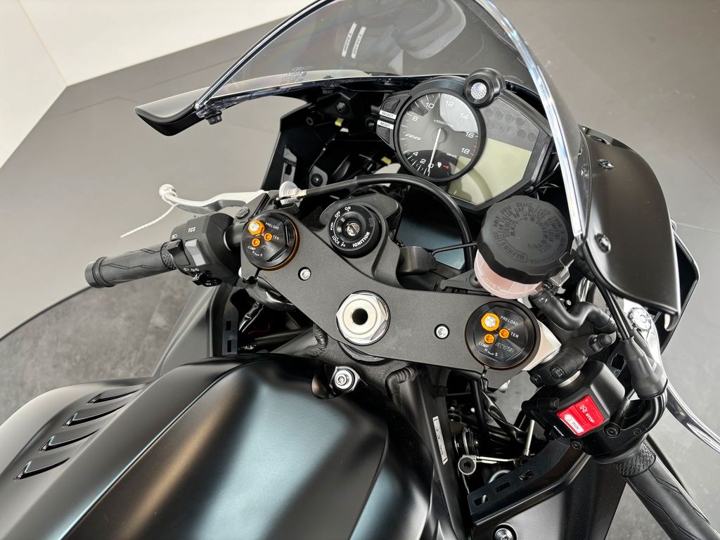 Fahrzeugabbildung Yamaha YZF R6 RACE *NEUFAHRZEUG MJ 25 *UMBAU MÖGL.