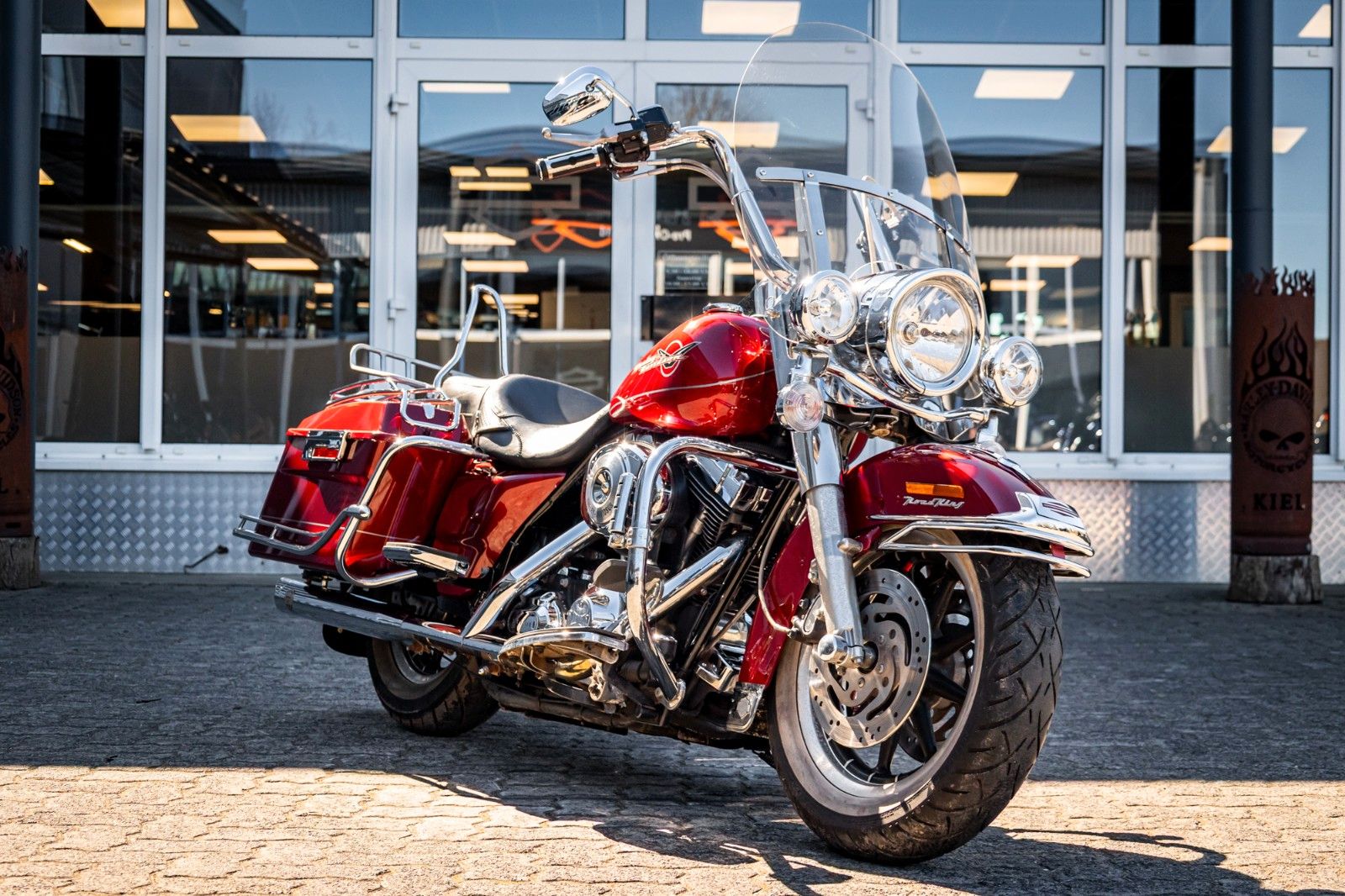 Fahrzeugabbildung Harley-Davidson Road King FLHR - PENZEL - APE -