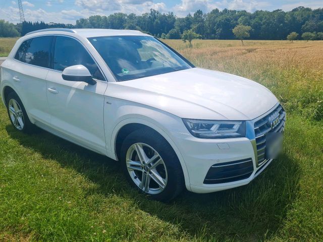 AUDI Audi Q5 2.0 TDI quattro S-Line