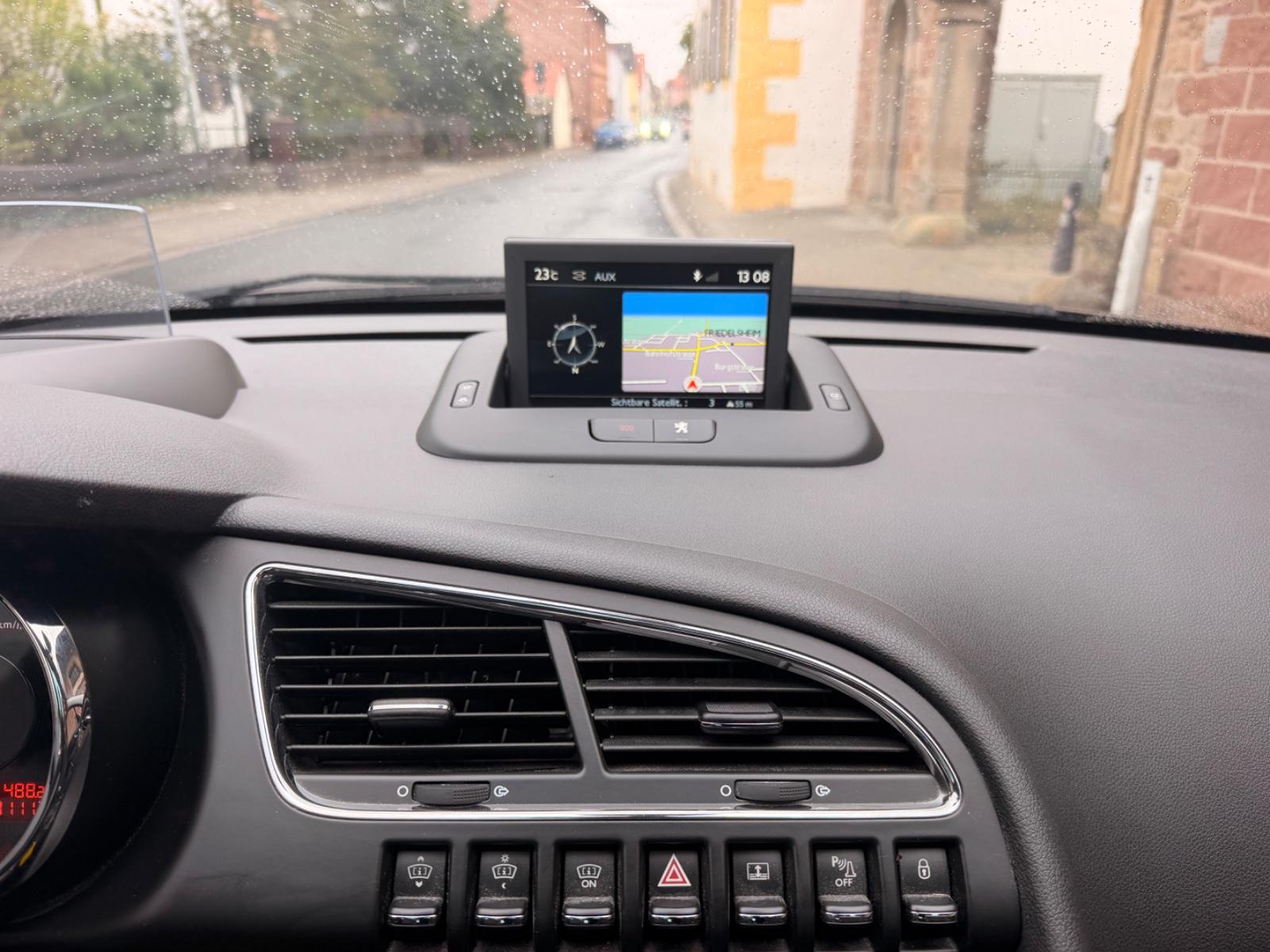 Peugeot 3008 Allure 1.6 16V Turbo Navi / Pano / Xenon