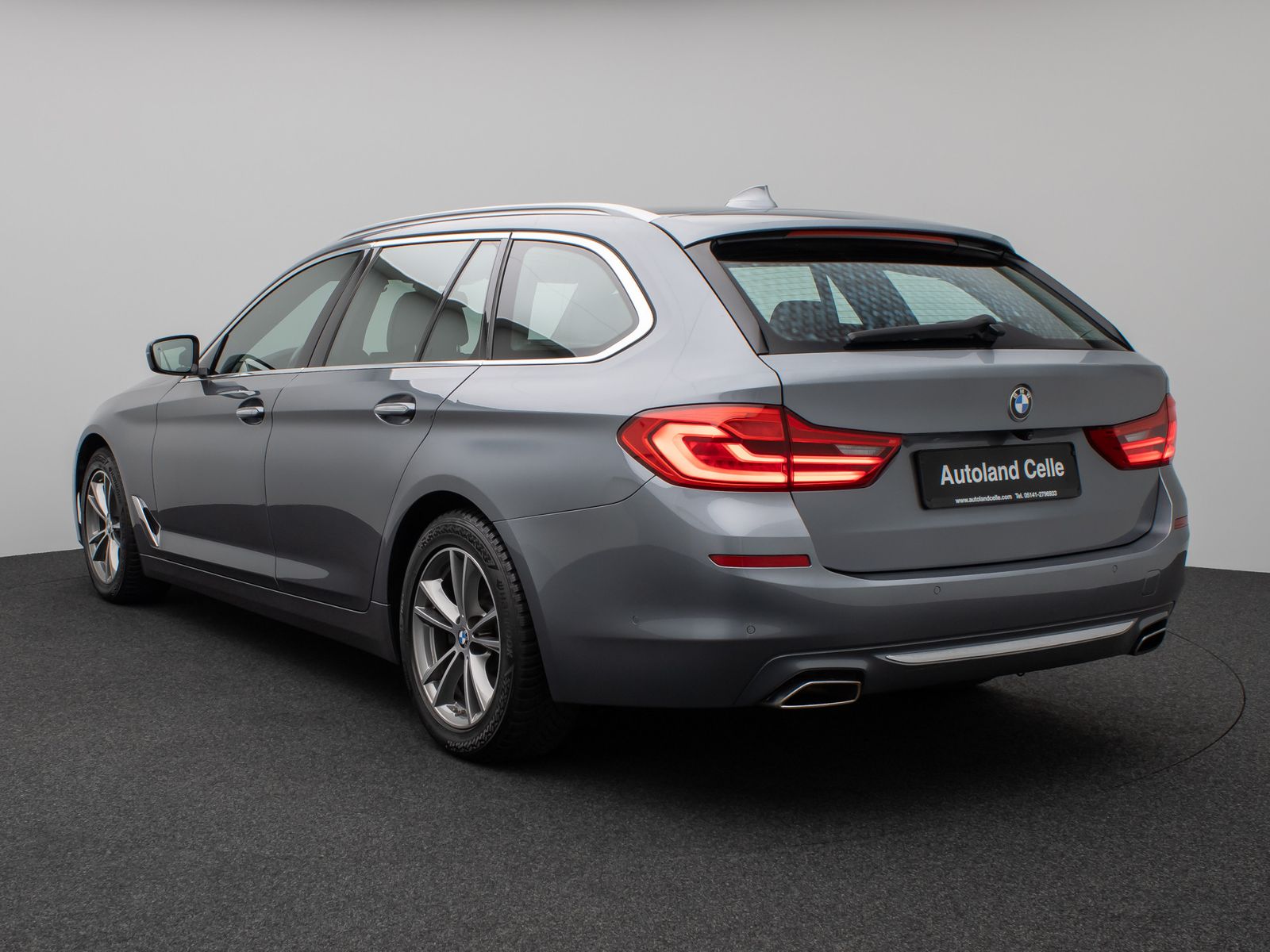 Fahrzeugabbildung BMW 540i xD Luxury Line Kamera HUD HiFi Komfort AHK
