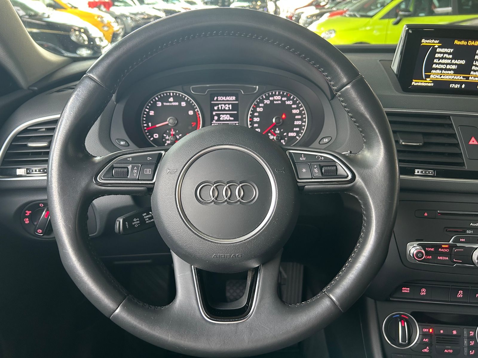 Fahrzeugabbildung Audi Q3 S-Line KLIMA LED NAVI ALU AHK